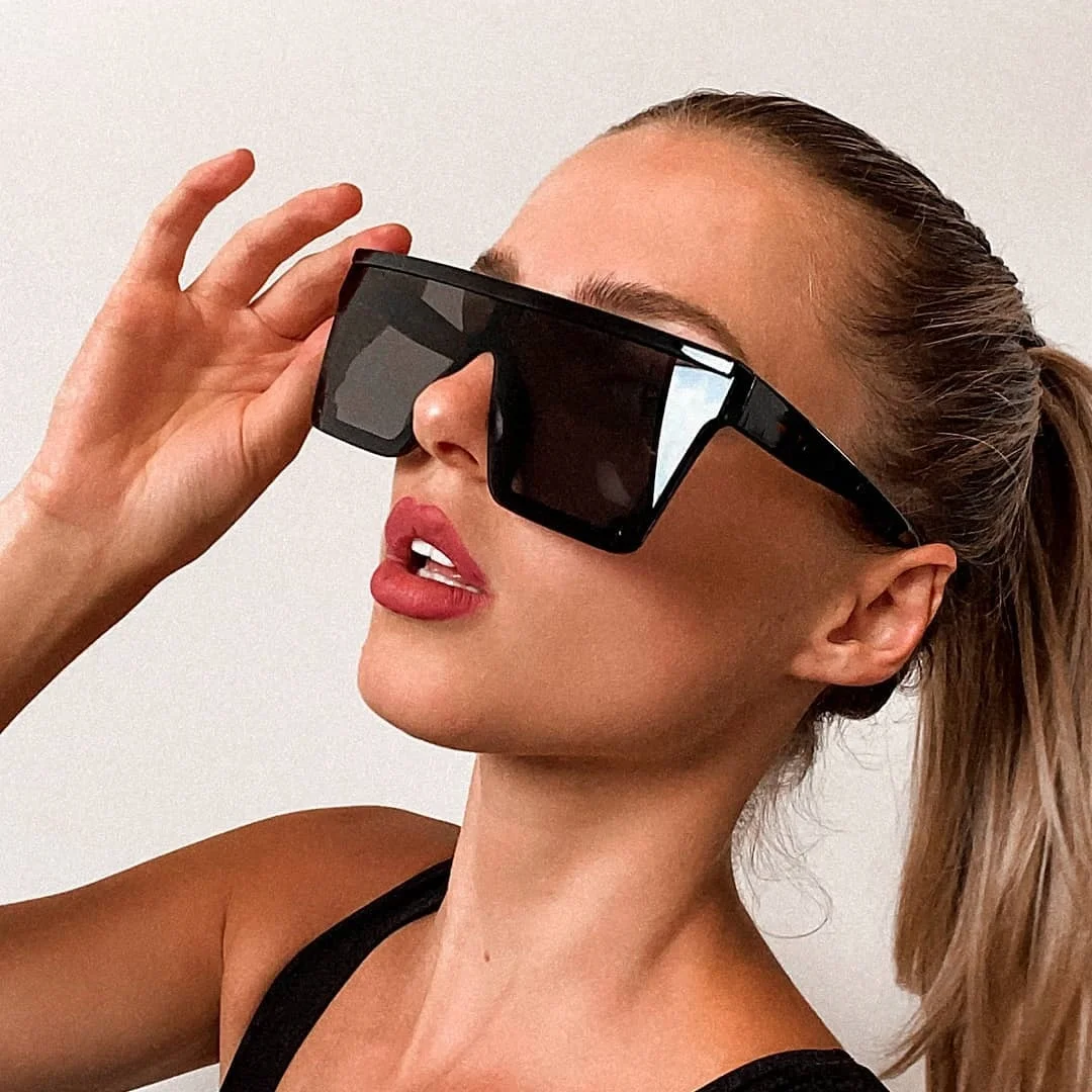 Trendy Square Black Sunglasses for Men & Women with Custom  display picture 3
