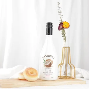 700ML Coconut Rum Liqueur 21% ABV B2B Bulk Purchase Cross-Border Trade Corporate Customization Bar Liquor Café Specialty Drink