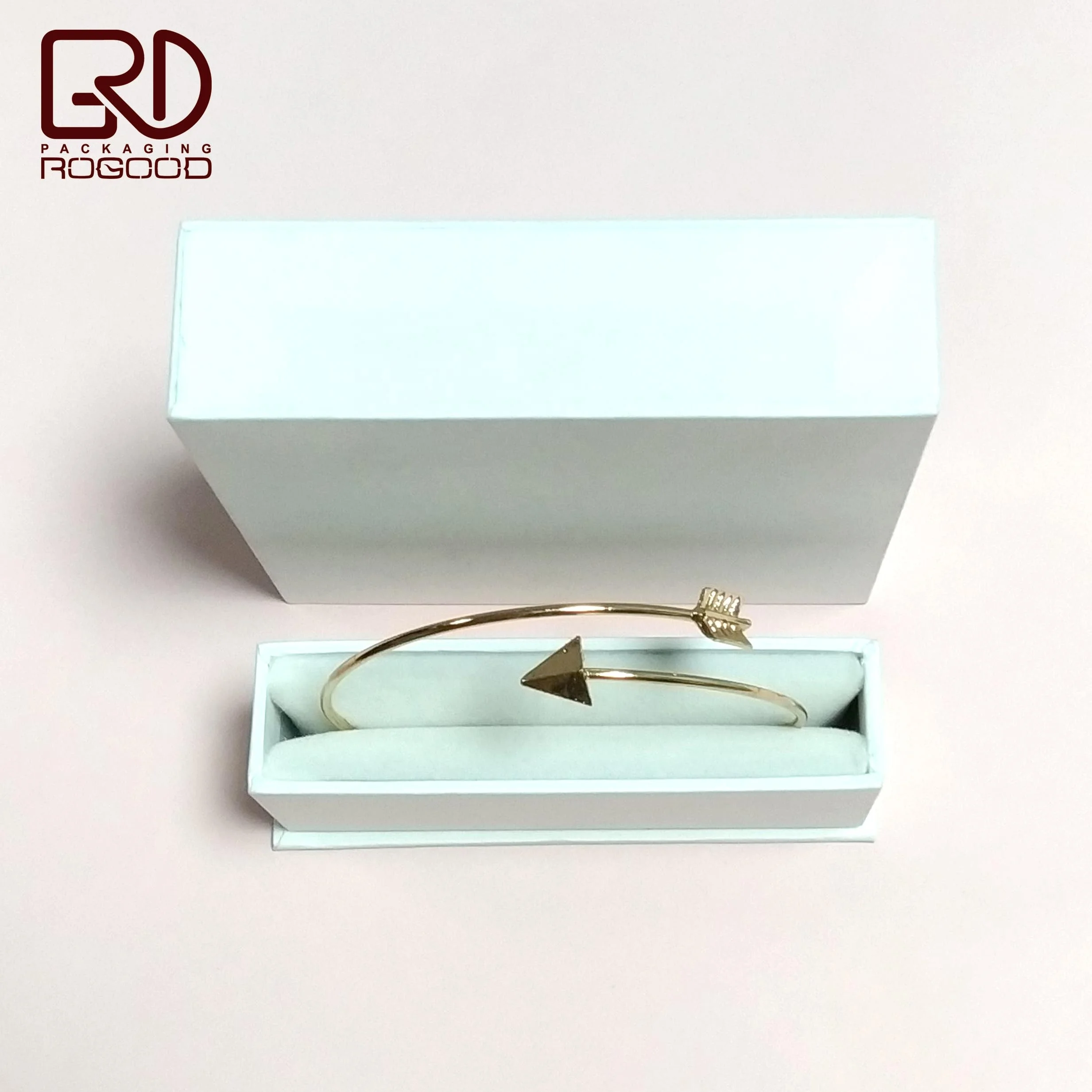 ROGOOD Original Design Slim Metal Bracelet Use High Grade Rigid Bangle Gift Box Unique Display Bracelet Packaging Box P1301