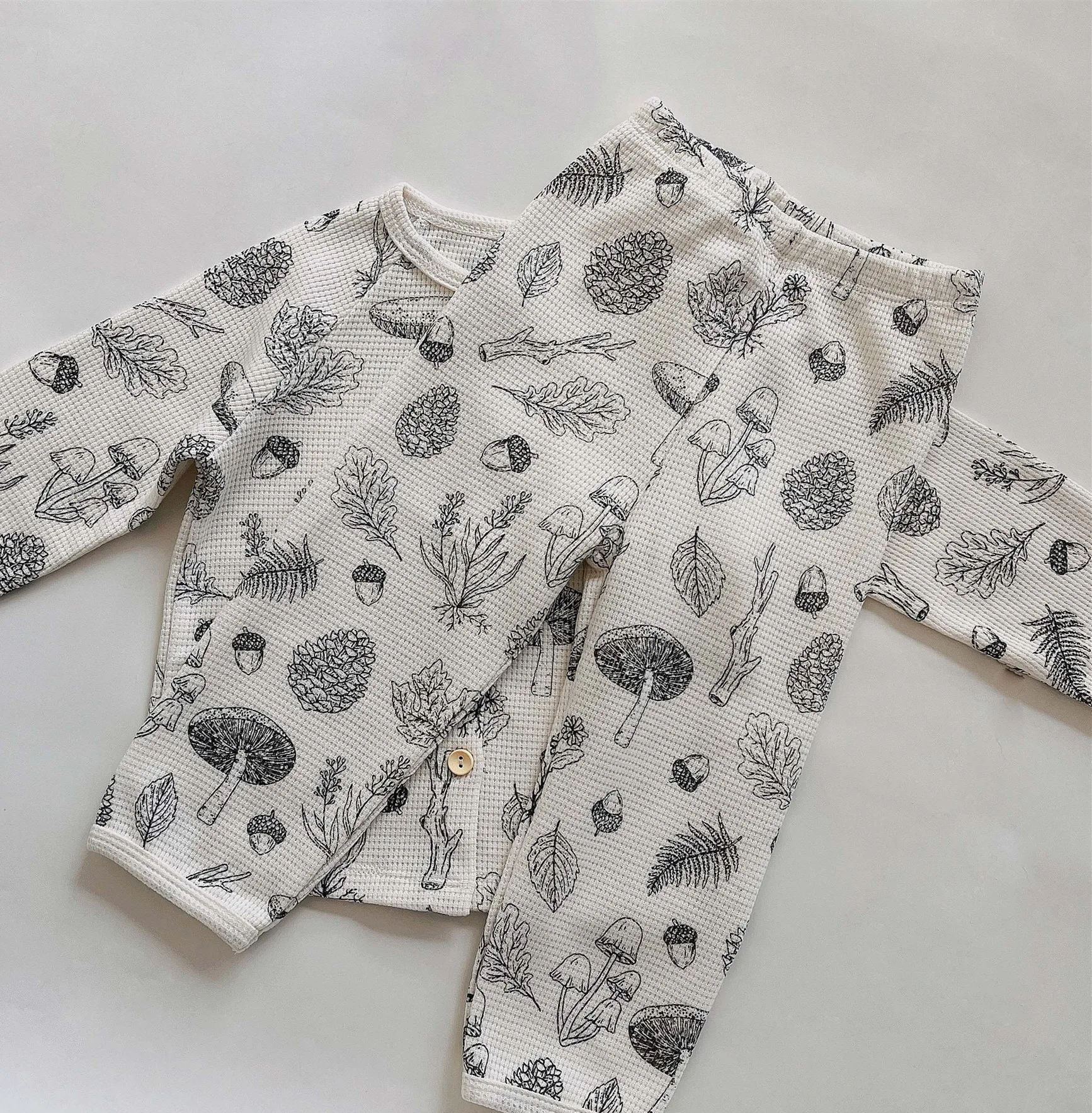 Autumn 2022 New Children's Home Wear Pajamas Set Print Baby Waffle Long ...