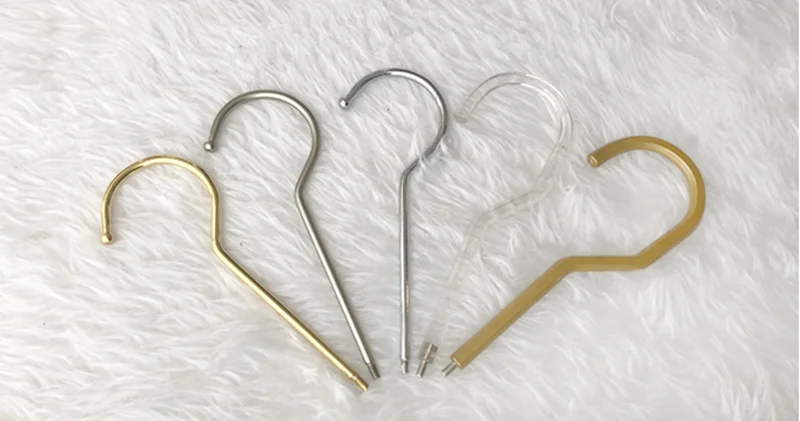 one hundred kinds crystal clear acrylic clothes hanger manufacturer