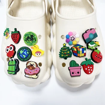 Colorful various styles popular colorful delicate and lovely manufacturers personalized soft pvc shoe accessories