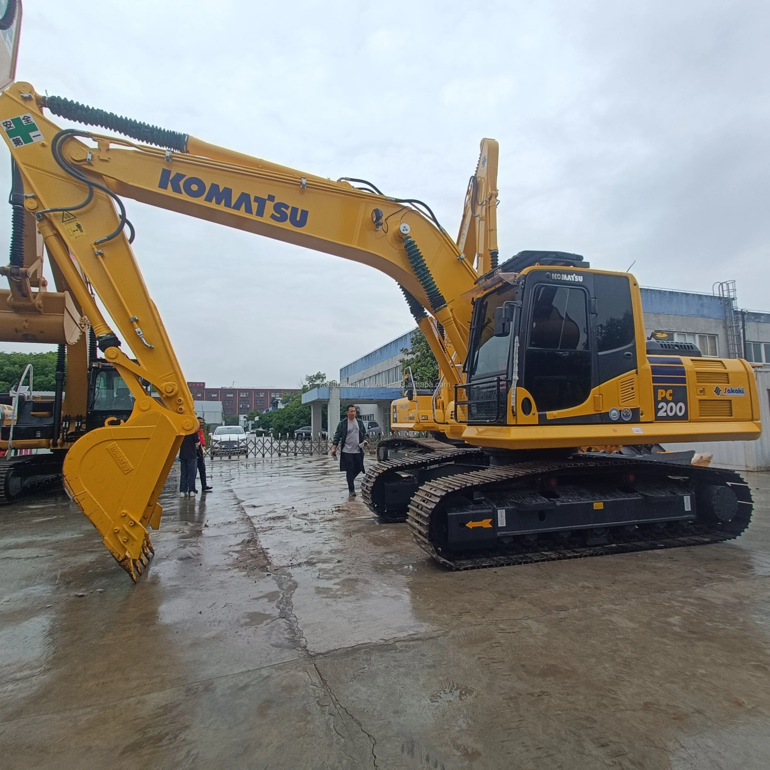 New Arrival 2024 Japan Komatsu PC200-8 Crawler Hydraulic