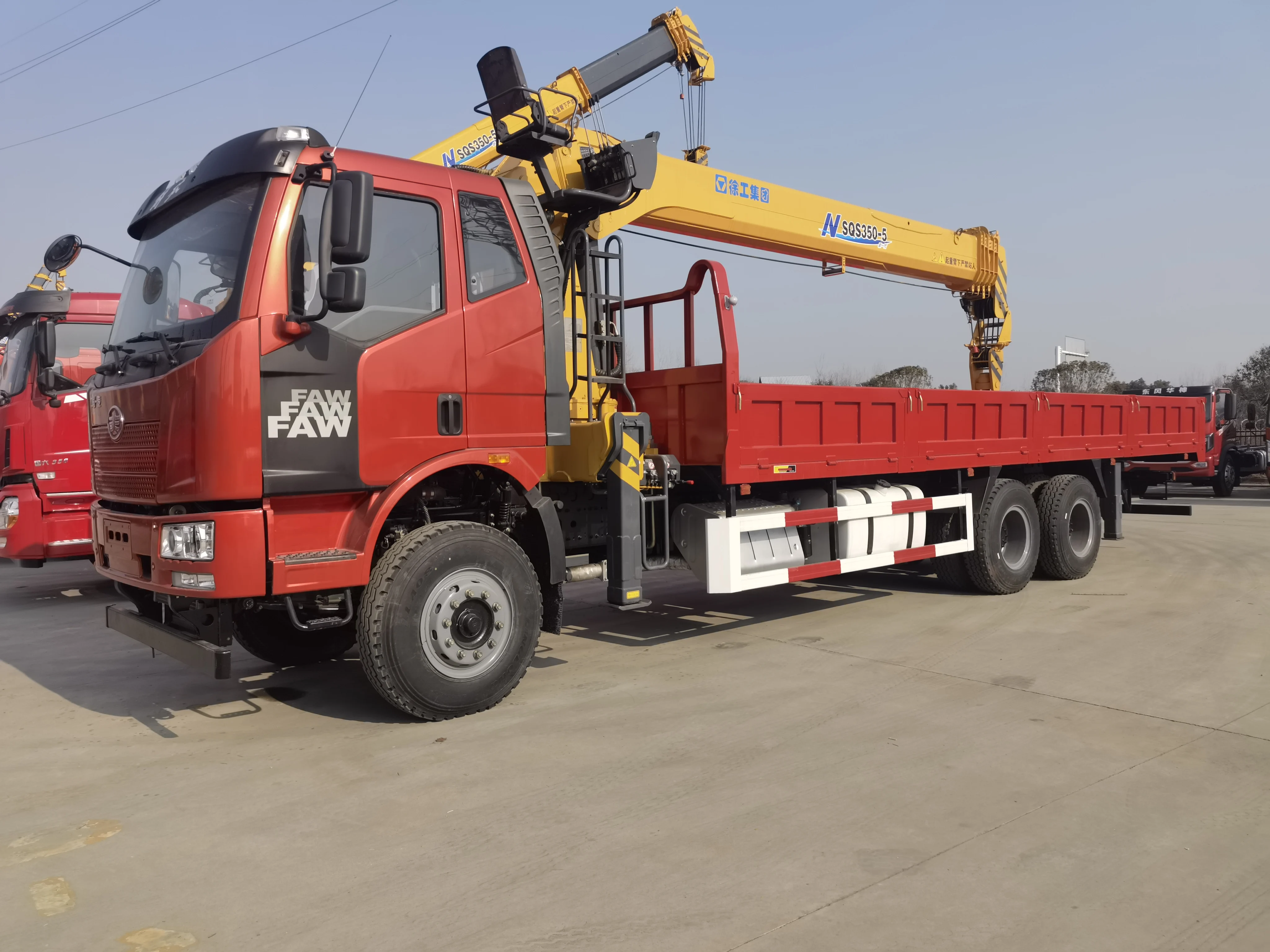 Xcmg 12 Ton Hydraulic Lifting Crane Truck Faw 20 Ton Cargo Truck With 