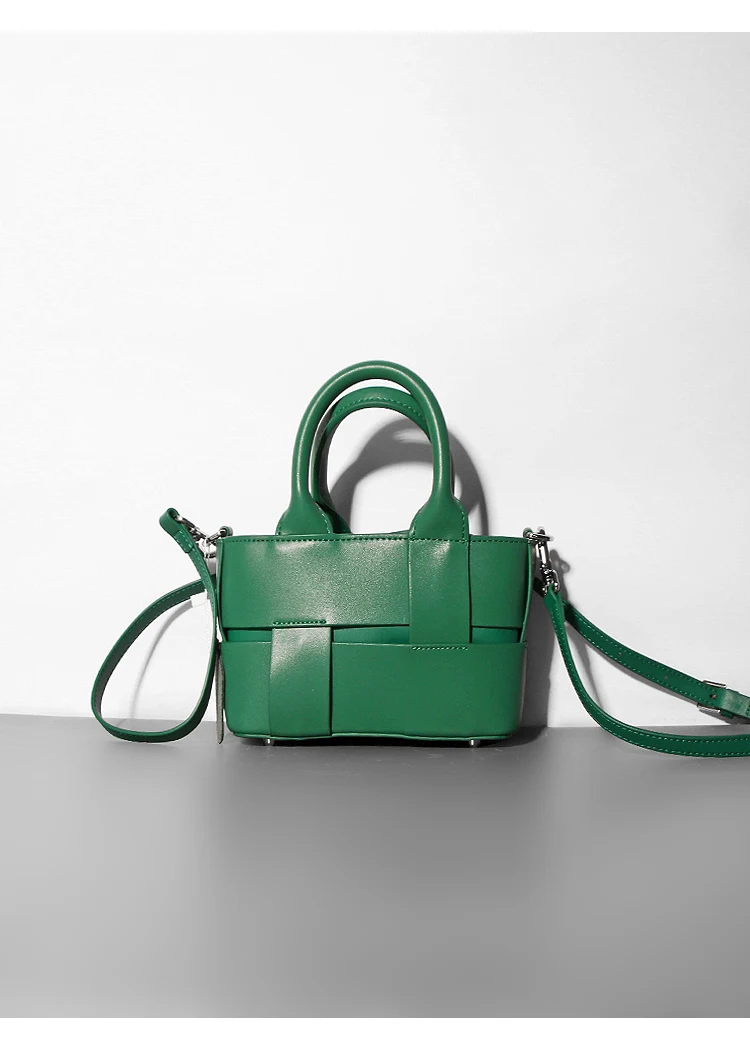 Bolso Pequeño Y Delicado Para Mujer,Bandolera De Lujo A La Moda Para  Personas Mayores,Bolso De Noche Para Fiesta,Mini Bolso De Mano De  Cuero,2022 - Buy Mini De Cuero Genuino Bolsos De Las