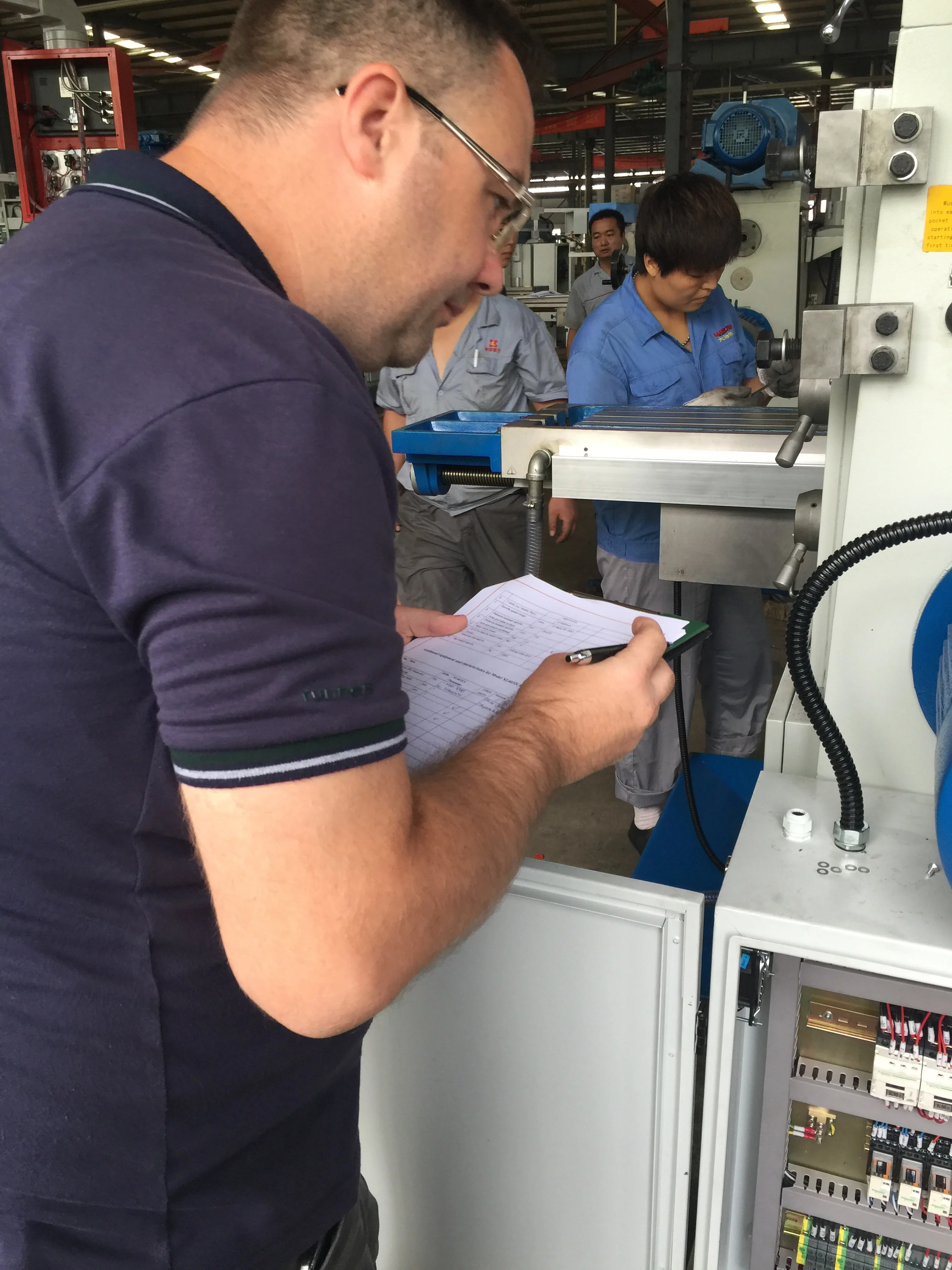 Cheap Vertical Milling Machine ZX6350 Fresadora Manual Universal Milling Machine