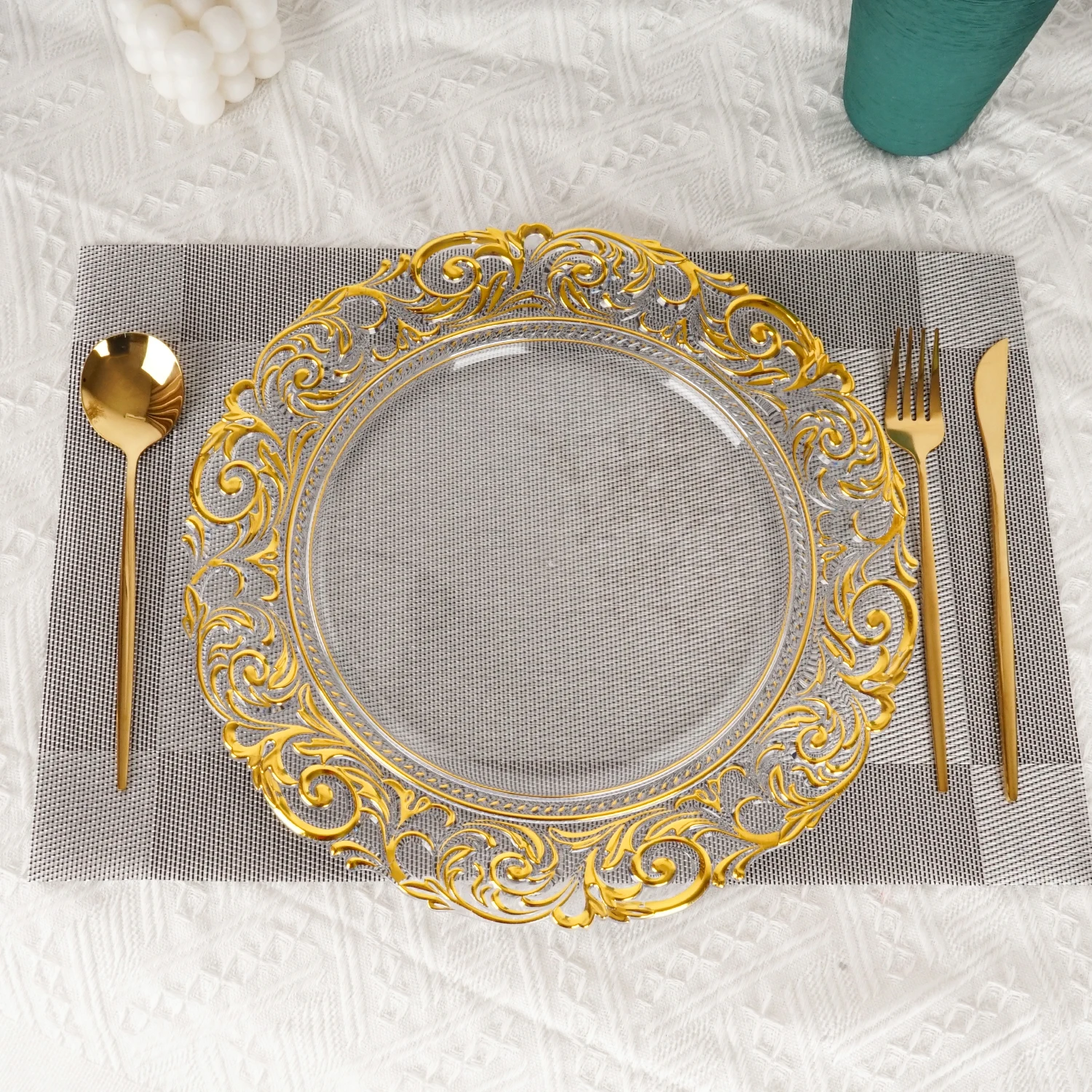 Wholesale Gold Noble Elegant Pattern Edge Charger Plate Geometric