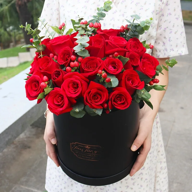 Round Flower Box Paper Hug Bucket Set Three Portable Cylinder Flower