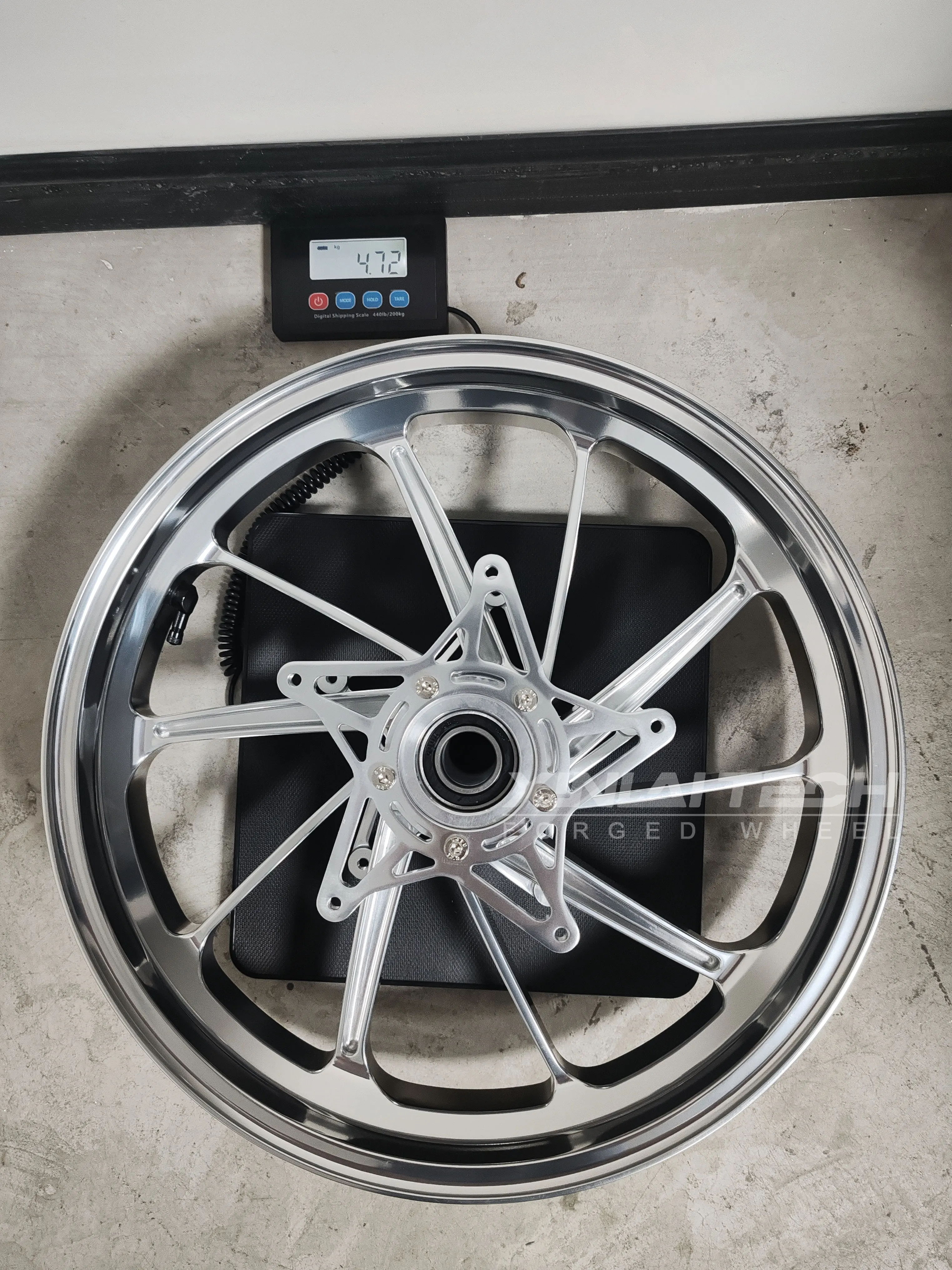 XL Forged Custom Anodized Motorcycle Wheels CNC Billet Alloy Rims for BMW R NineT Retro Racer Front Rear Wheel - Image 4