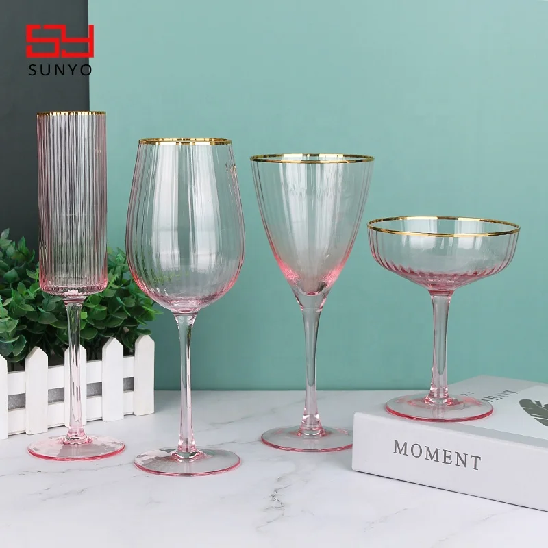 Sunyo Wholesale Hand Craft Customized Unique Gold Rim Pink Ribbed Wine Glasses Hot Pink Crystal Goblet Coupe Red Wine Glass