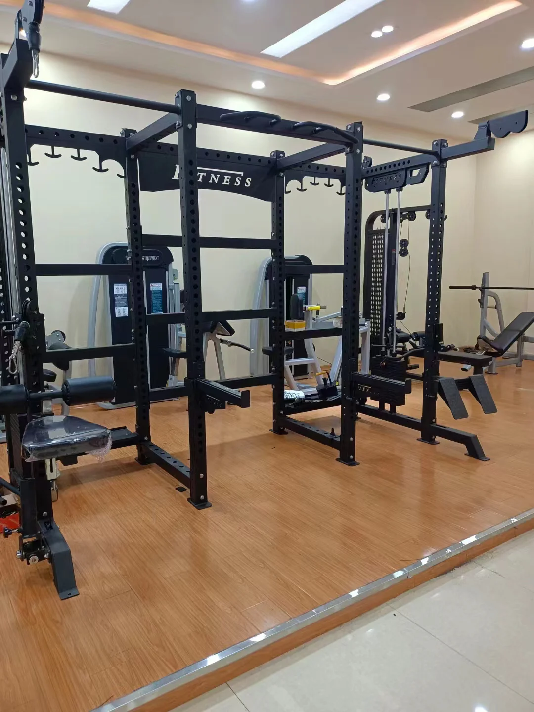 Gym Fitness Equipment Multifunctional Smith Machine Squat