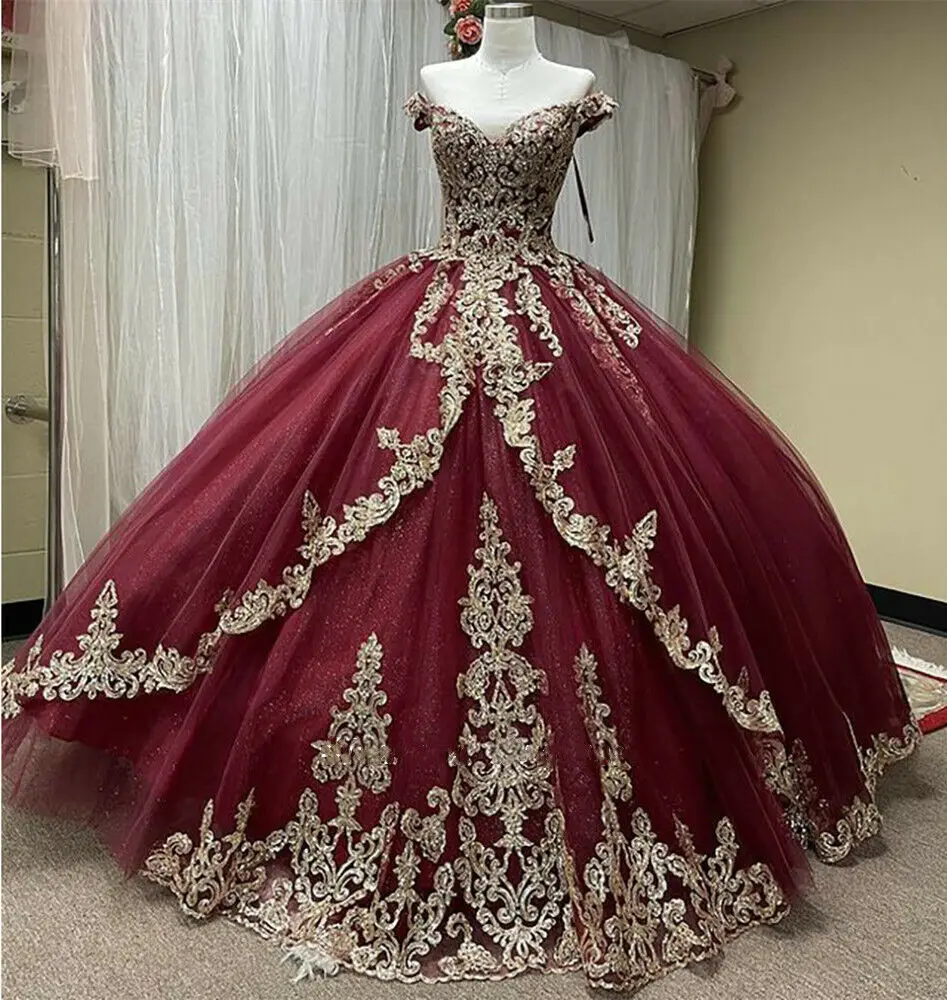 Alluring Burgundy Ball Gown Strapless Tulle Sweet 16 Dresses C8314
