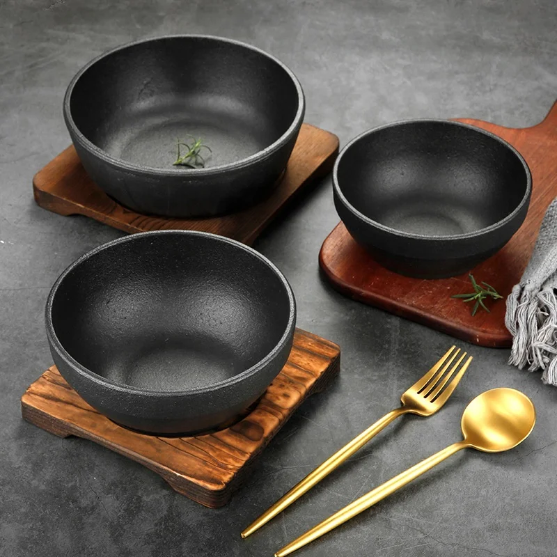Professional Eco-Friendly Large Thick Cast Iron Korean Rice Bowls for Party Use Round Stone Bibimbap Restaurant Serving Bowls