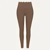 Leggings marrón trufa (cintura festoneada)