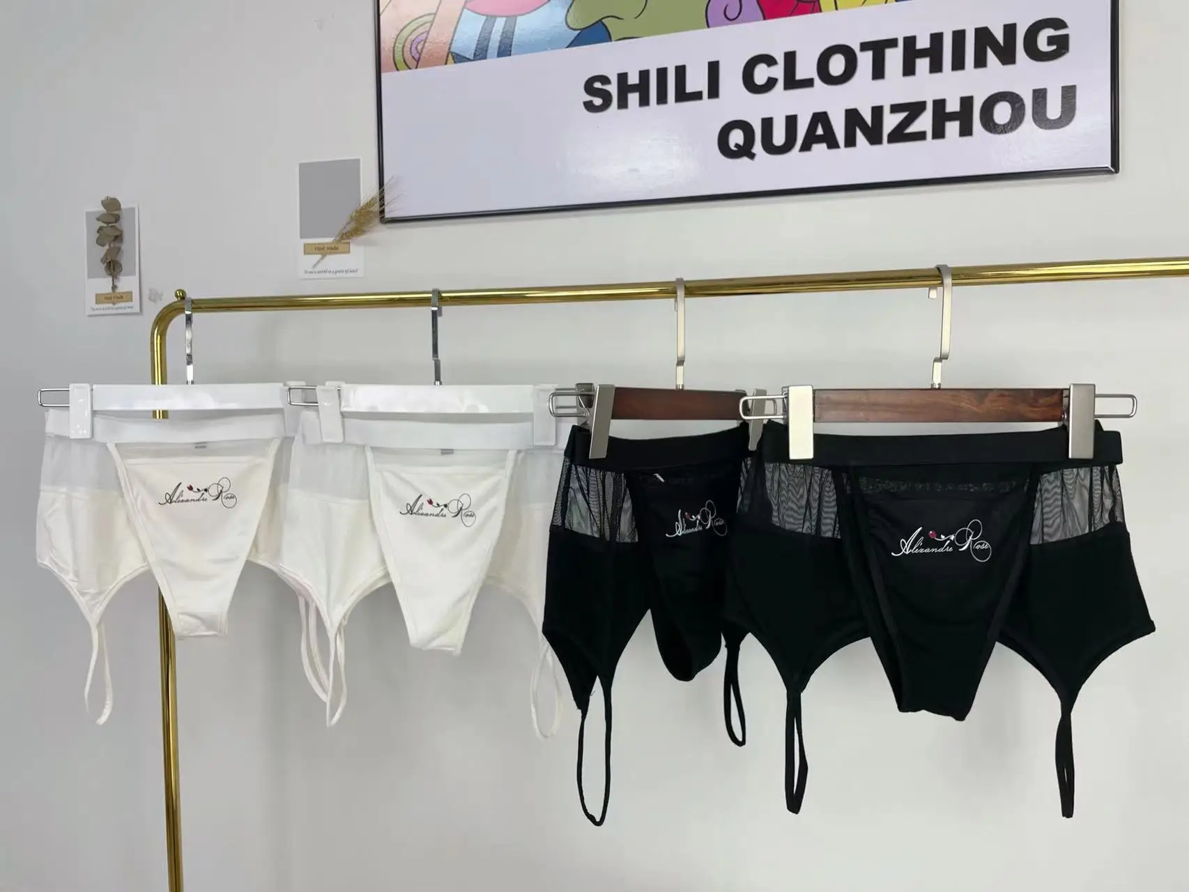 Femmes personnalisées Lingerie Sexy grande taille ensemble de sous-vêtements dames coton sous-vêtement bikini et ensemble de soutien-gorge_voghion.com