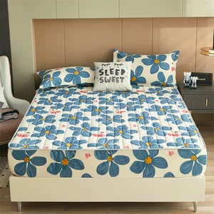 Hot Selling Elegant Western Style High-end King Mattress Protector Waterproof Mattress Cover Protector Hotel Bed Sheets