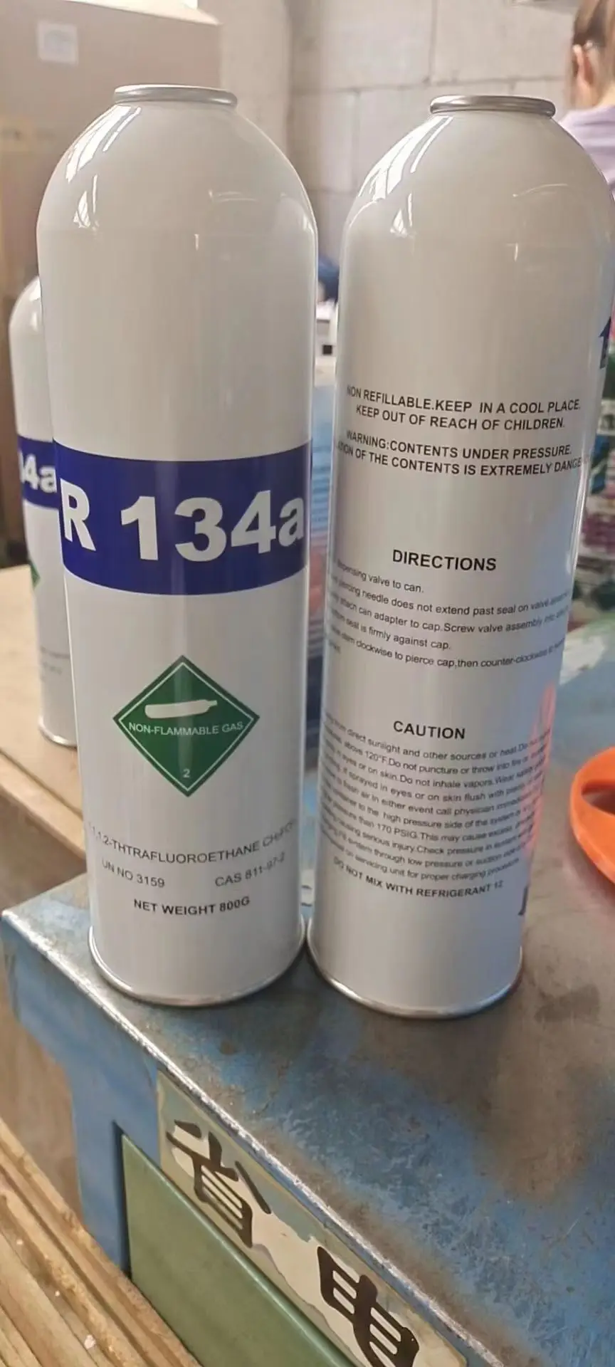 Заводская поставка кондиционер чистота 99.9% R134a хладагент 900