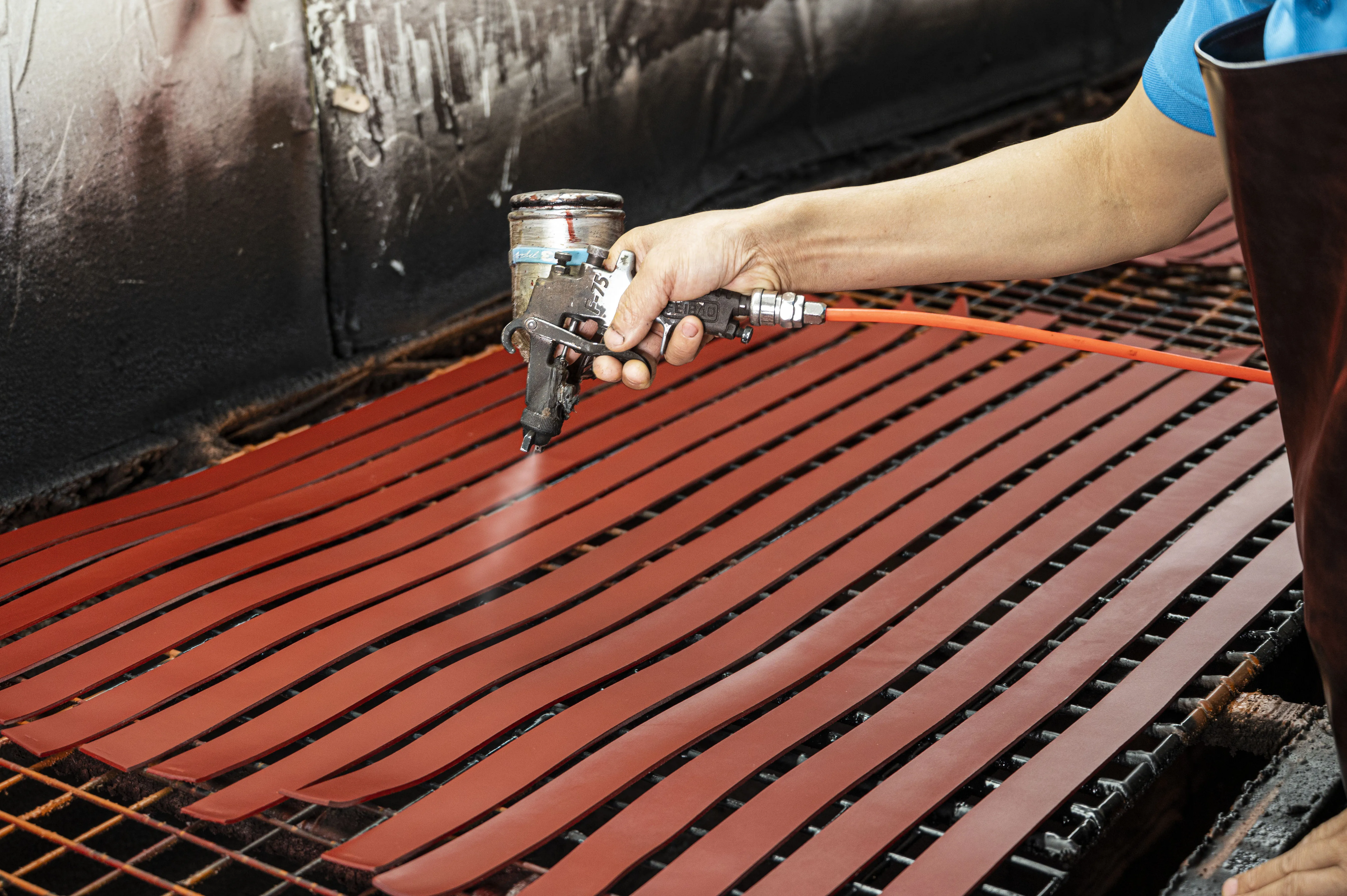 Оптовая продажа с фабрики на заказ тонкий пояс женский ремень из натуральной кожи модный для платья свитера