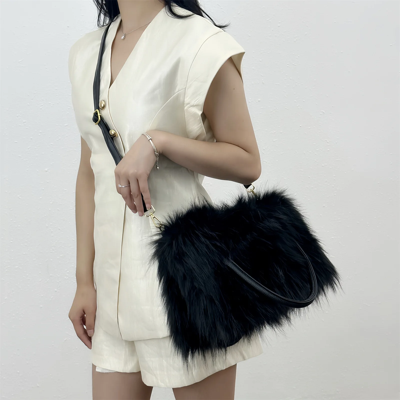 2025 Spring Summer Exclusive Versatile Zippered Crossbody Shoulder Bag for Women Luxury Handbags for Women Famous Brands