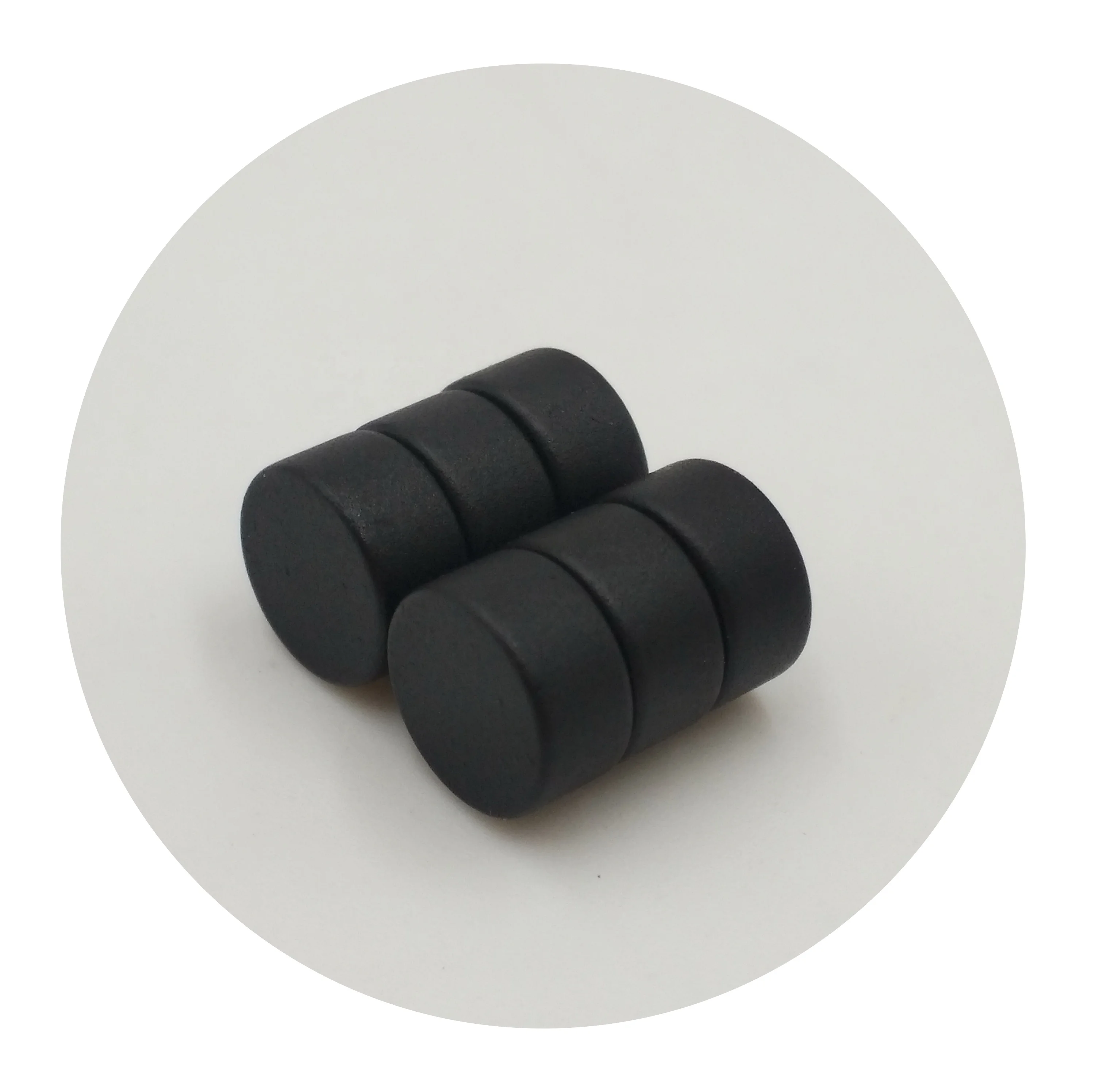 Black Rubber Coated Round N52 Neodymium Epoxy Magnet