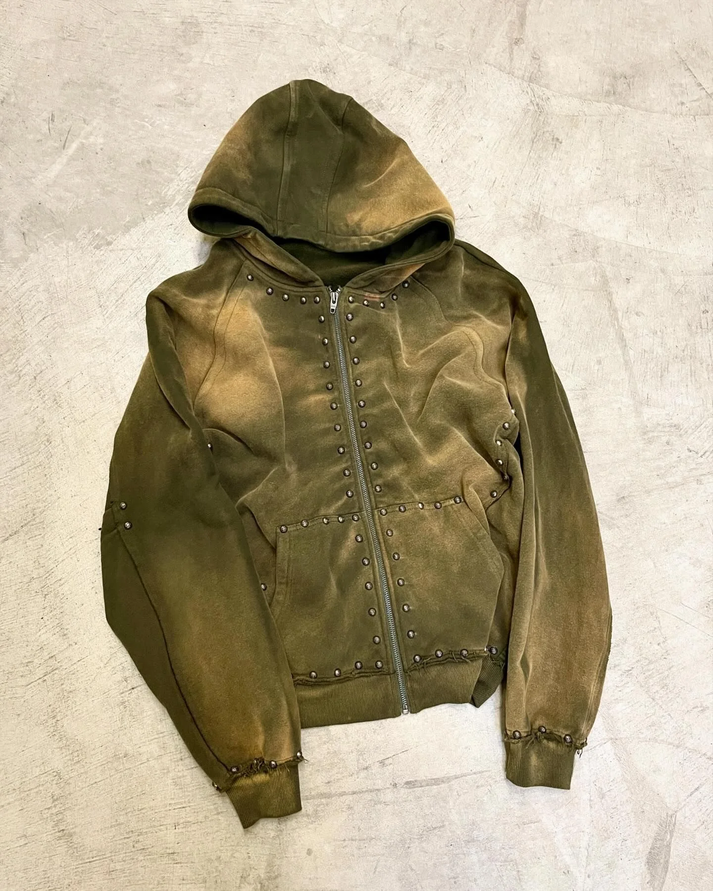 Hoddies Men Custom Distressed 500GSM Studded Heavyweight Vintage Blank Mineral Ash Garment Dye Sun Faded Acid Wash Hoodie Unisex gallery 4