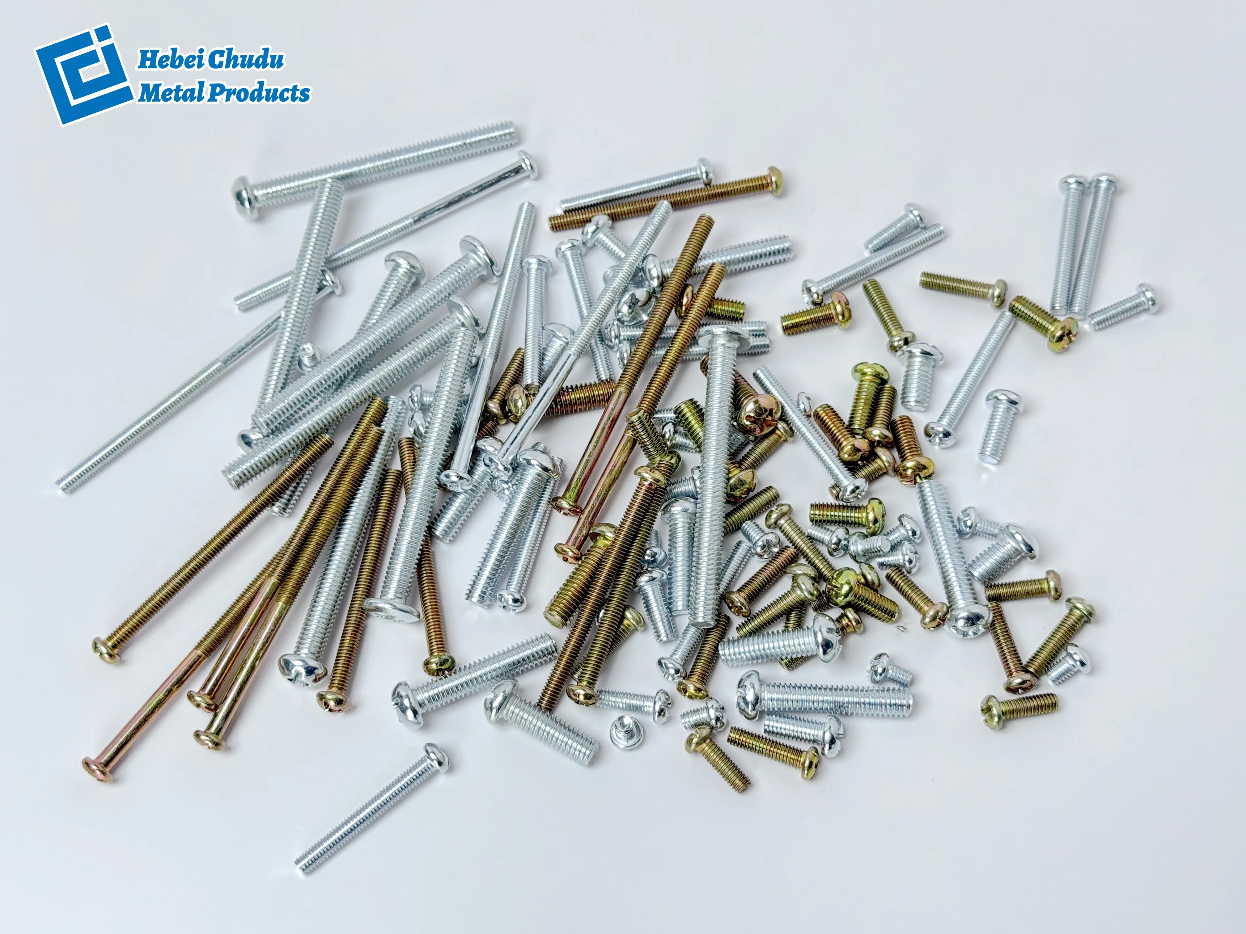 Pan head machine screws in bulk or application scene