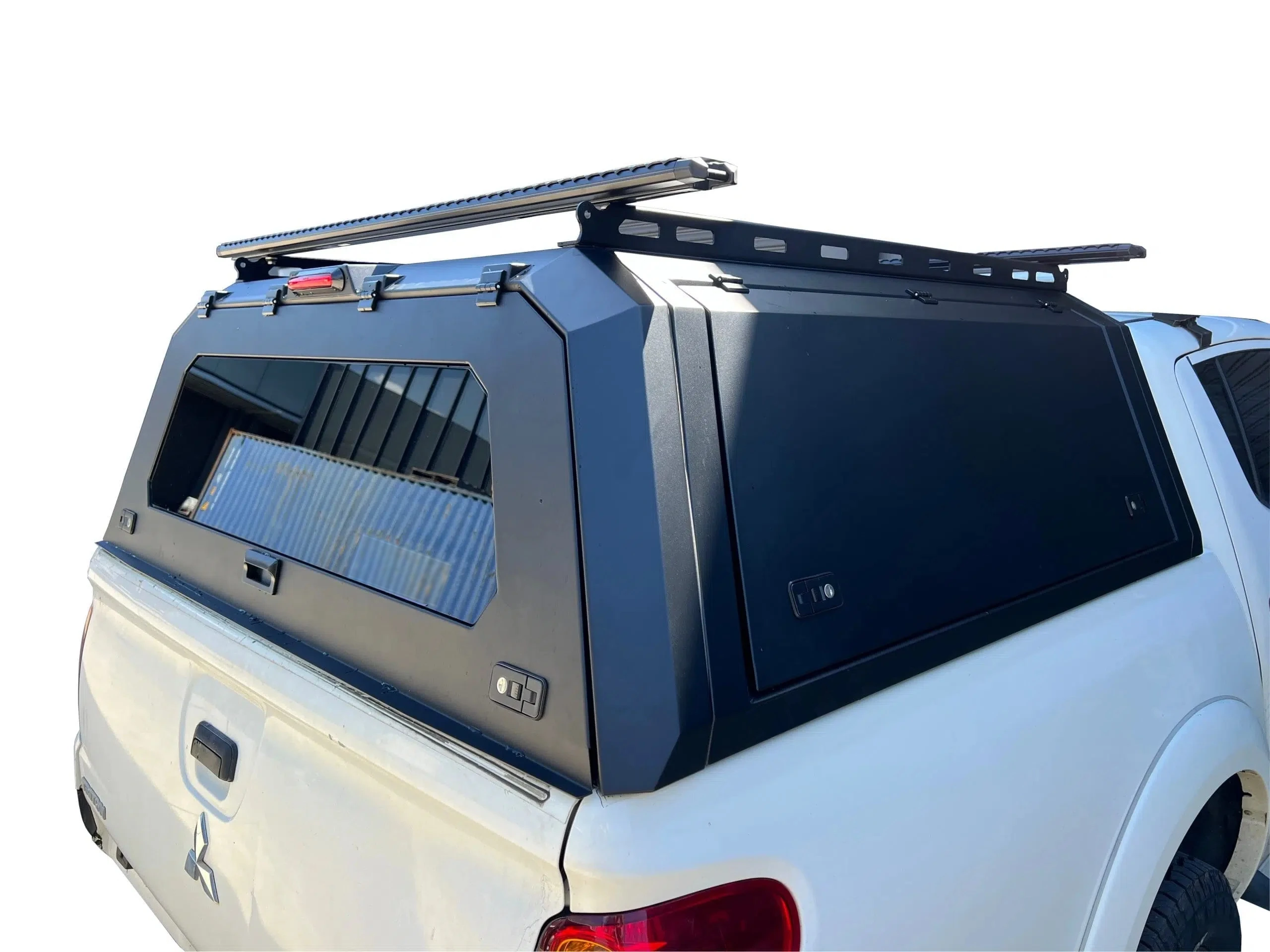 三菱 L200 / トライトン用 スティールデラックス ピックアップキャノピー