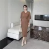สีกากี