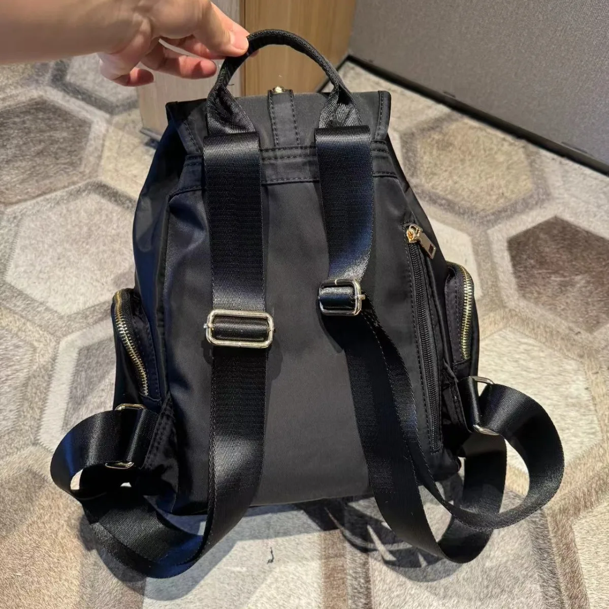 Ling Yu Hong Kong-style Casual Nylon Fabric Flip-back Backpack New Versatile Large-capacity Water-resistant Durable Buckle