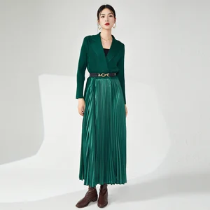 Women's New British Style Fashionable Elegant Winter Long-Sleeved Miyake Pleated Coat Customizable Weight Lapel Lace-Up Jacket