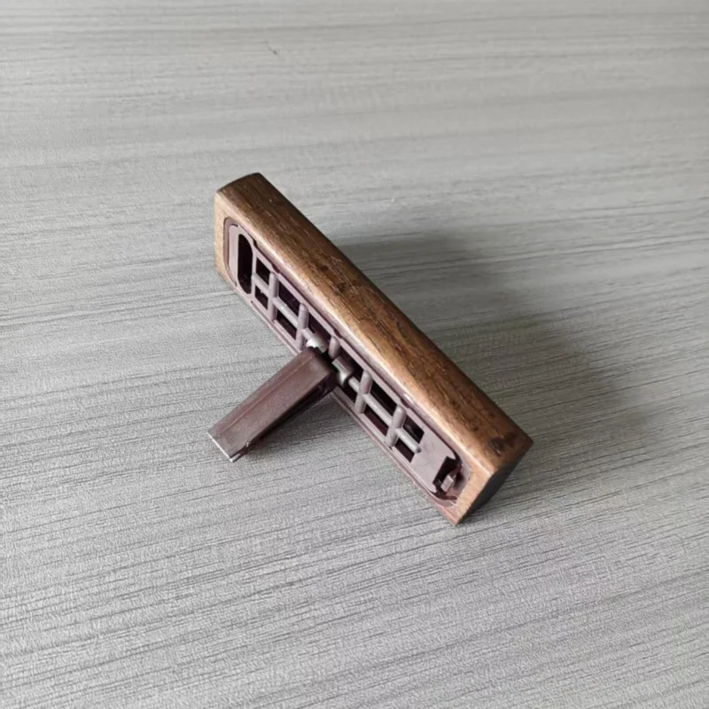 product high quality car air outlet wood aromatherapy vent clit holder long lasting scented plastic fragrance auto aroma diffuser-2