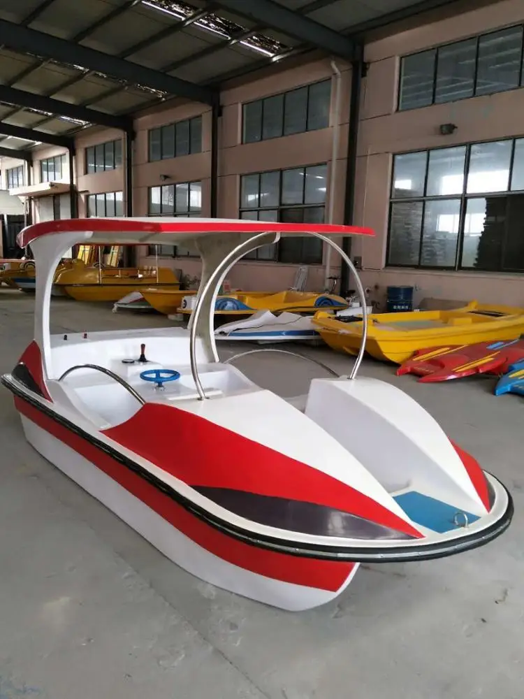 2021 New Design Original Manufacturer Cheap Water Park Fiberglass Pedal Electric Boat for Lake