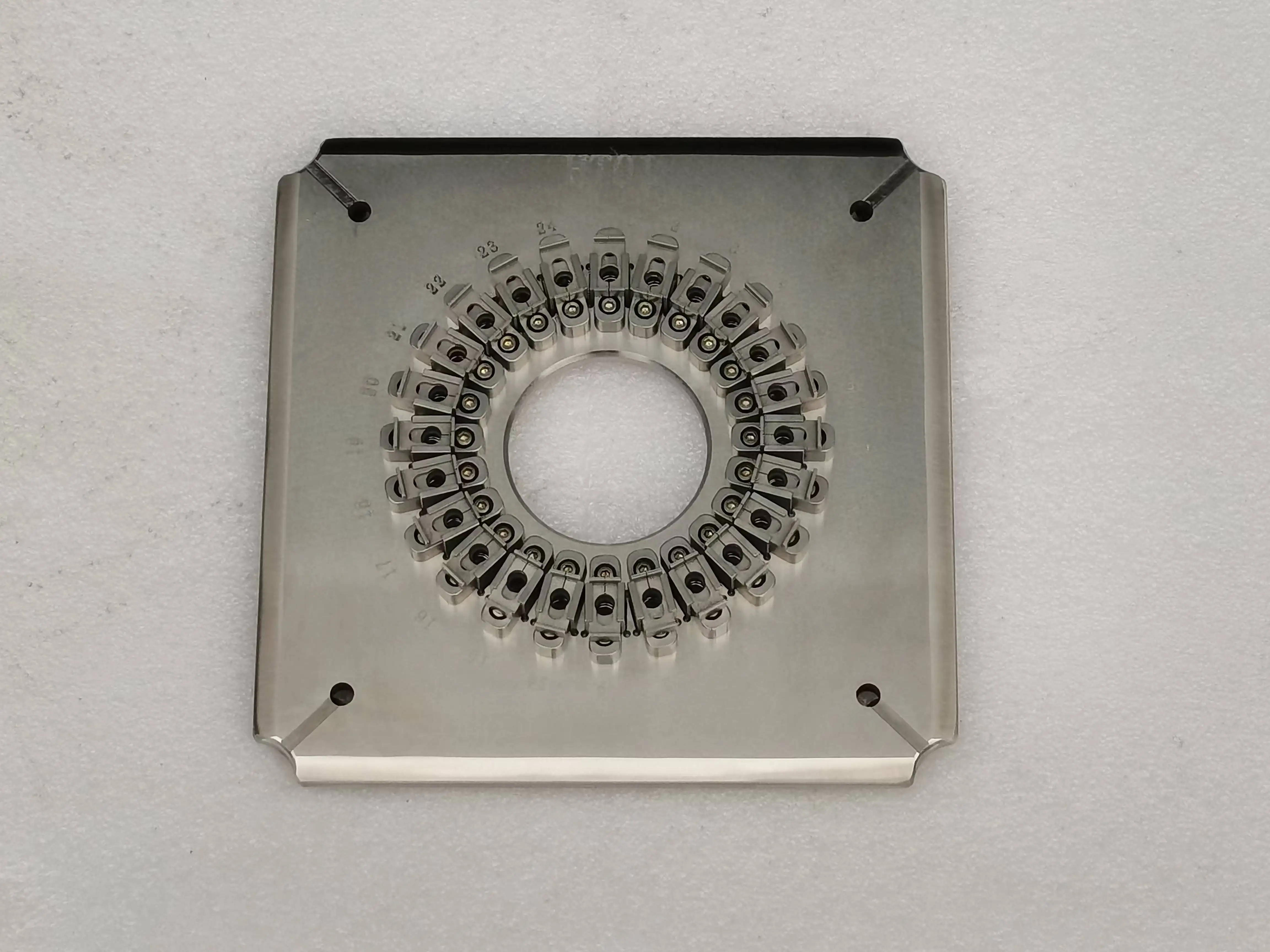 Hardened Stainless Steel S136 Polishing Fixture for HFBR-4501Z/HFBR-4511Z with 2 Year Warranty and 1.3 kg Net Weight