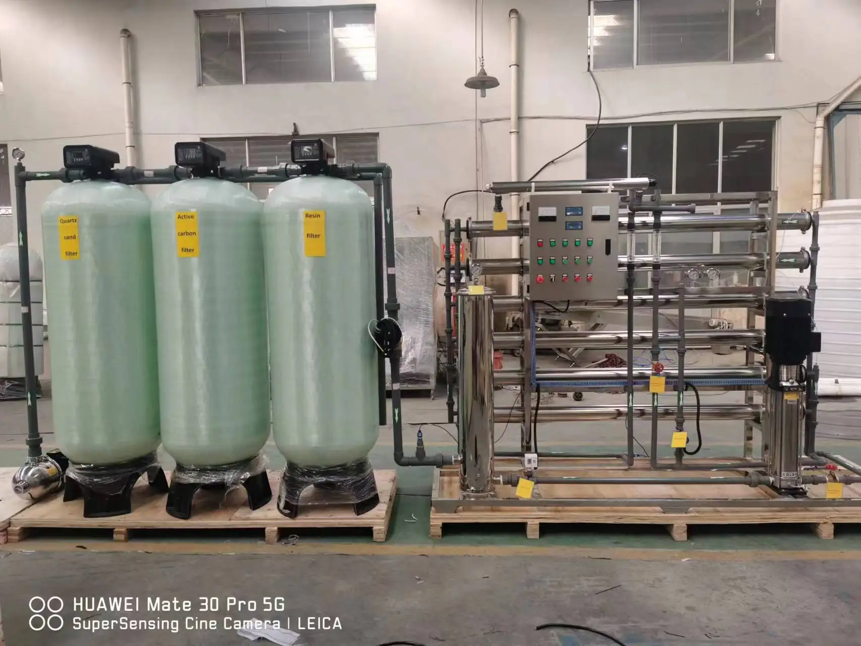China Manufacturer 5000LPH 5TPH RO Salty Water Treatment System Reverse Osmosis Plant for Drinking Water