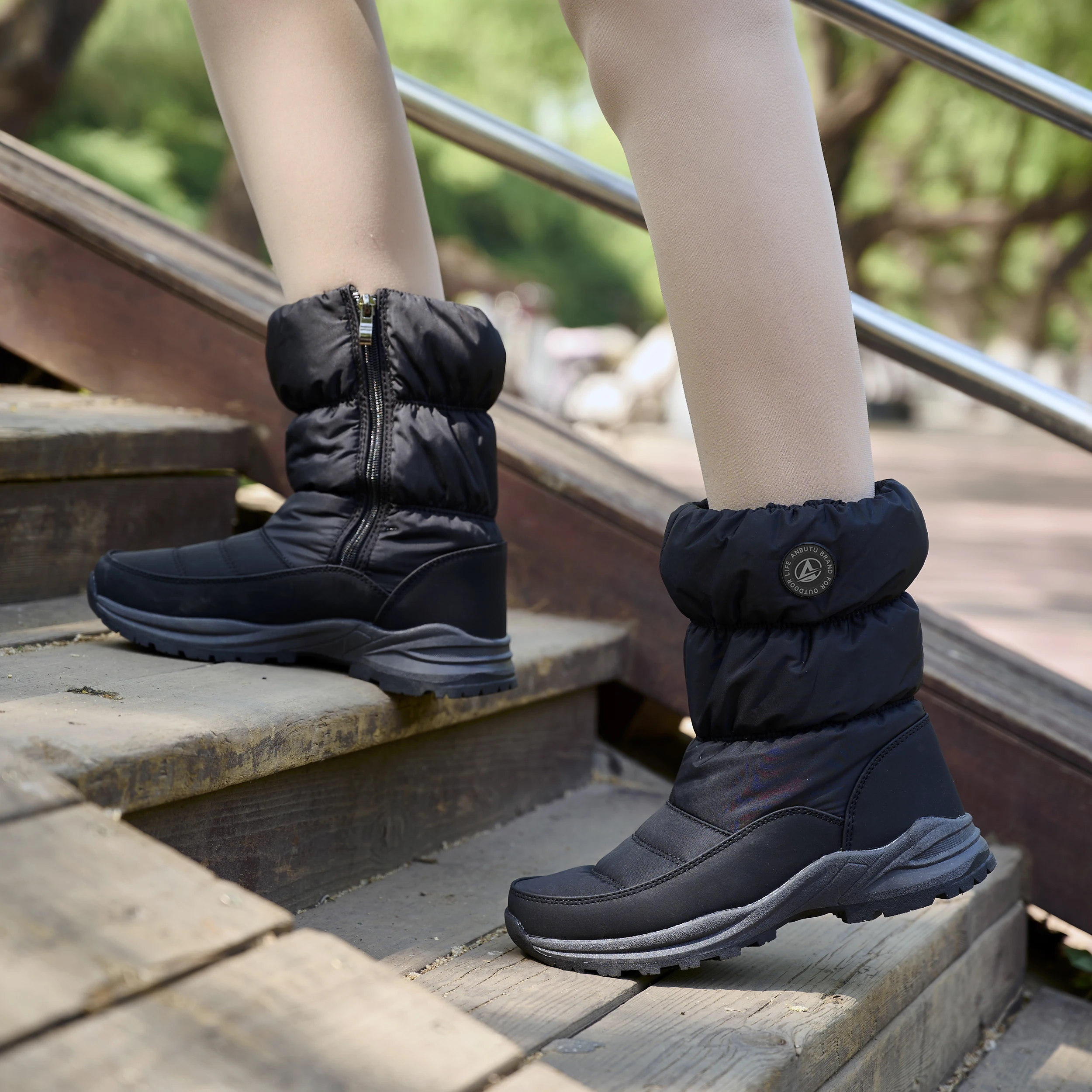 Wholesale Fashion High Quality Warm Plush Women's Winter Walking Boots  Outdoor Non-slip Recreational Snow Boots