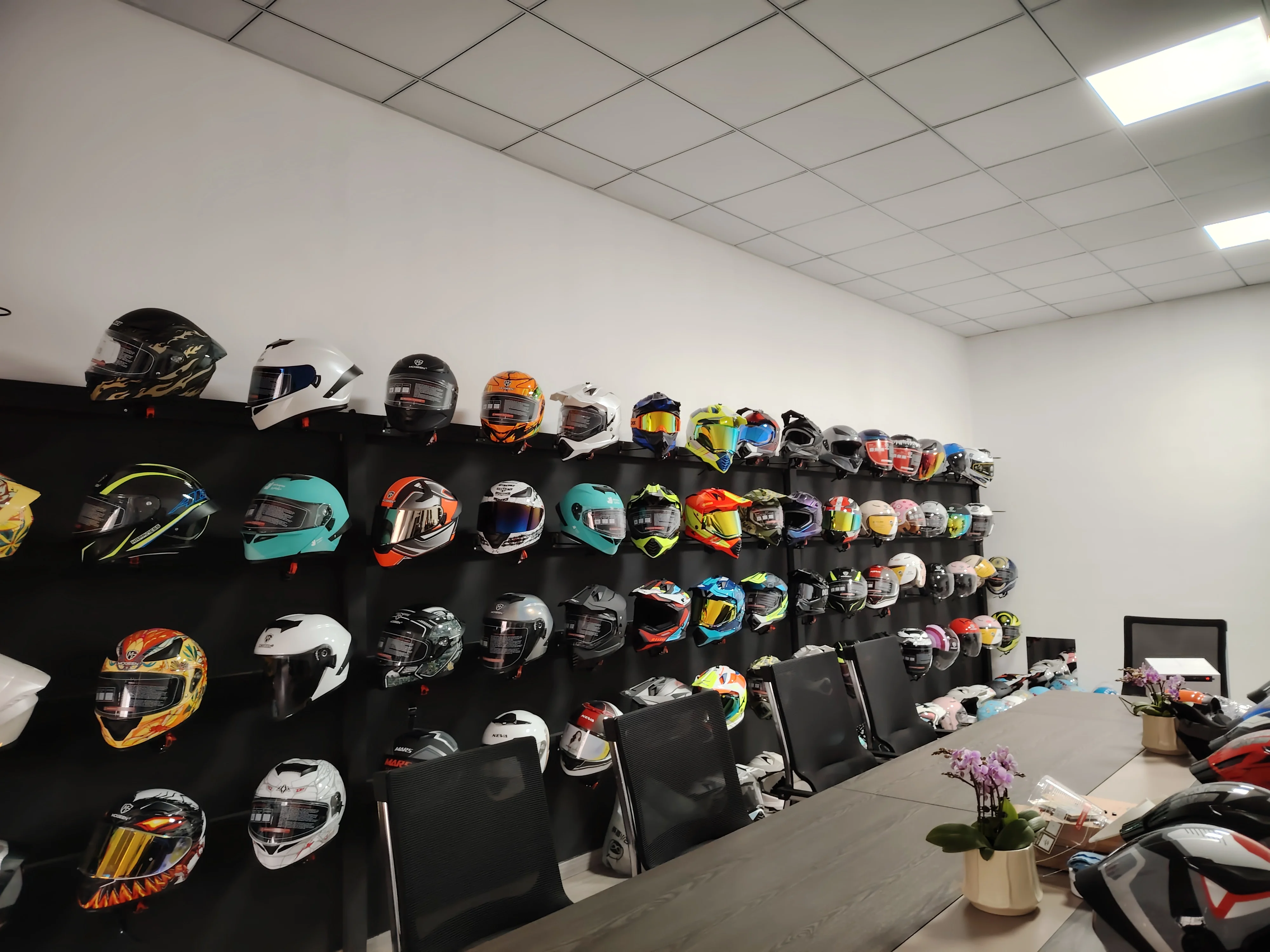 Wenzhou Heyue Sports Co., Ltd. 1