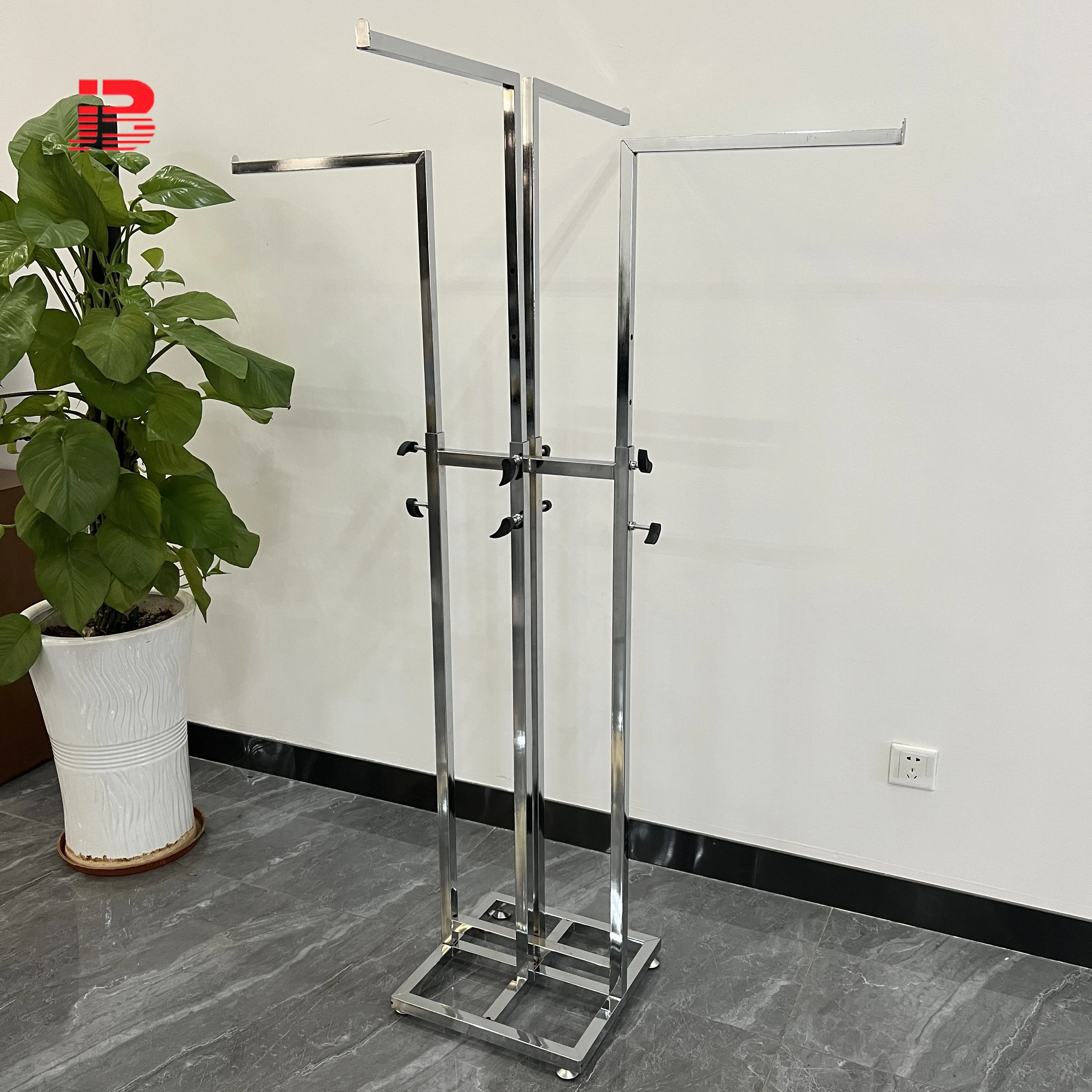 Retail Store 4-Arms Metal Clothes Hanger Display Rack manufacture