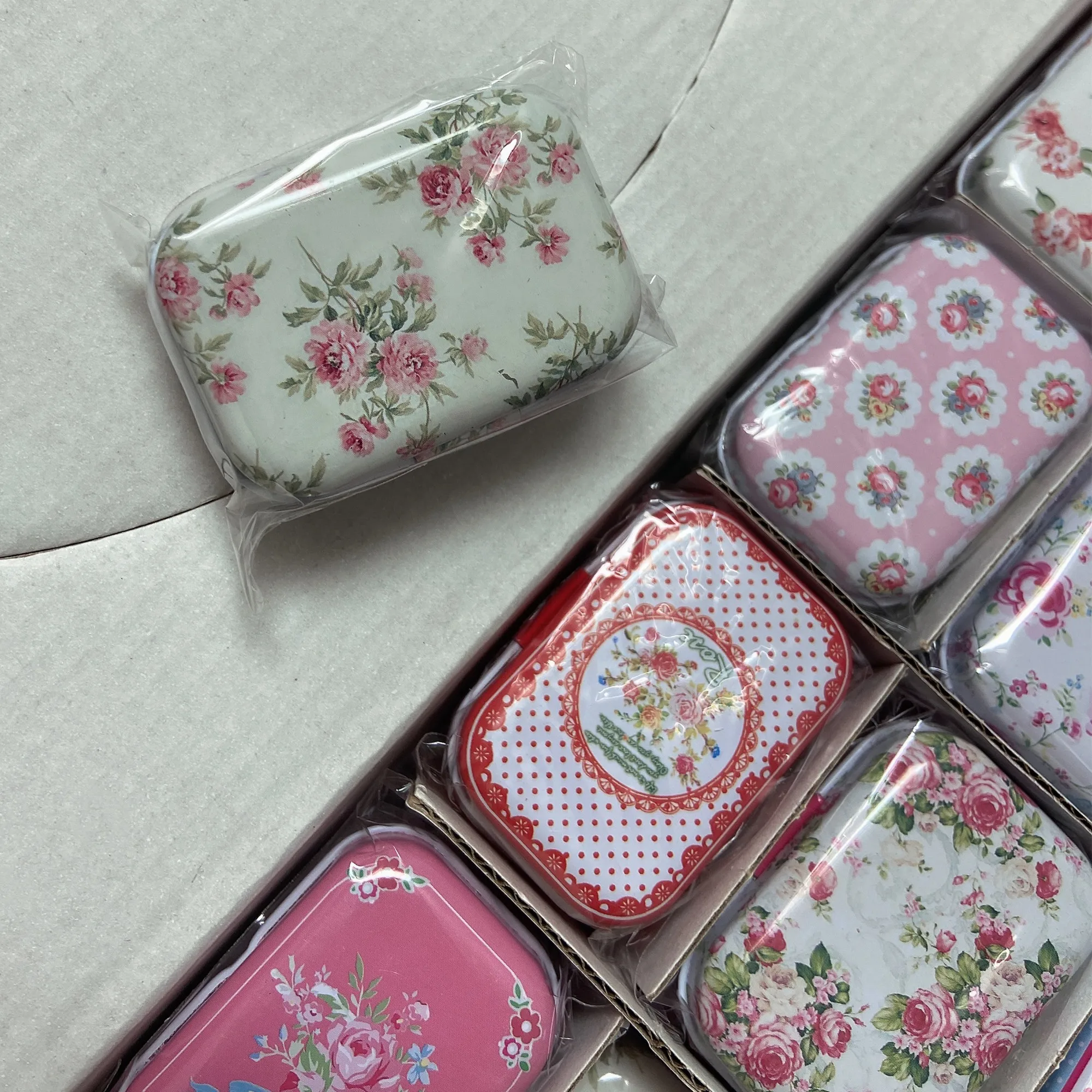 Floral Design 1 Set Custom Printed Metal Can Tin Gift Christmas Cookies Square Mini Tinplate Storage Tin TB2021062801