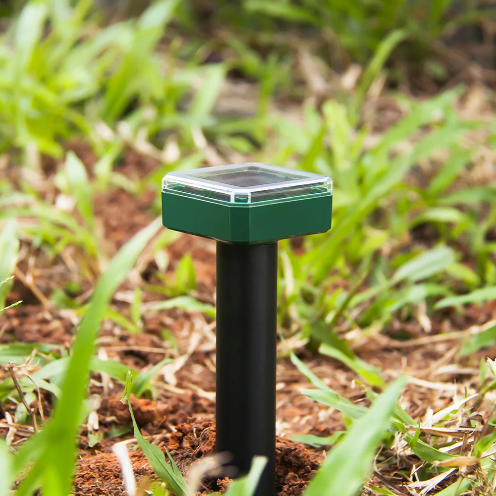 Ultrasonic Pest Repeller Lizard Bat Solar Ultrasonic Pigeon Monkey Animal Repellent Bird Repeller Mole Pest Control