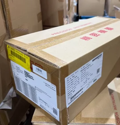 Kioxia PM6-R 15.36TB SAS 24Gb/s Enterprise SSD KPM6XRUG15T3, 2.5-inch 15mm SIE TLC BiCS FLASH Data Center Server Solid State Drive