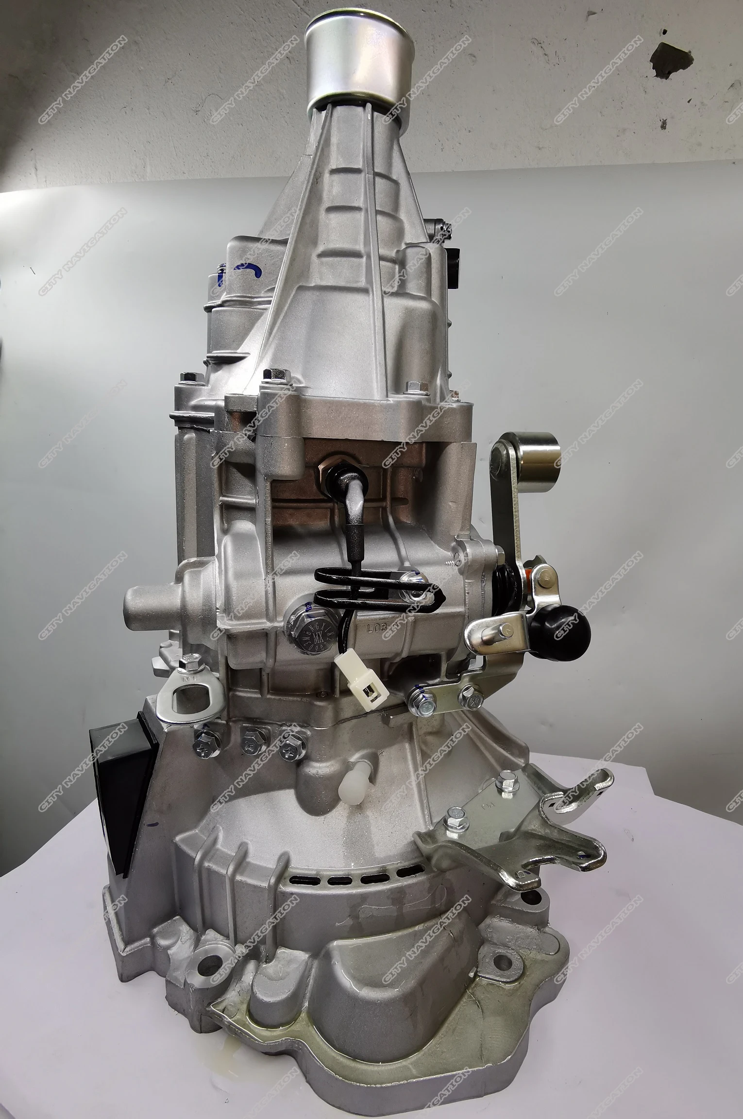 New JMR515C01 Manual Transmission Gearbox for Lifan Fshun Foison Jinbei Hiace
