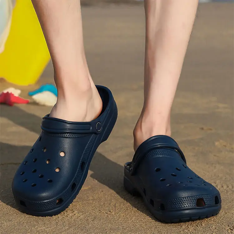 Hole-Sandals-Details_15.jpg