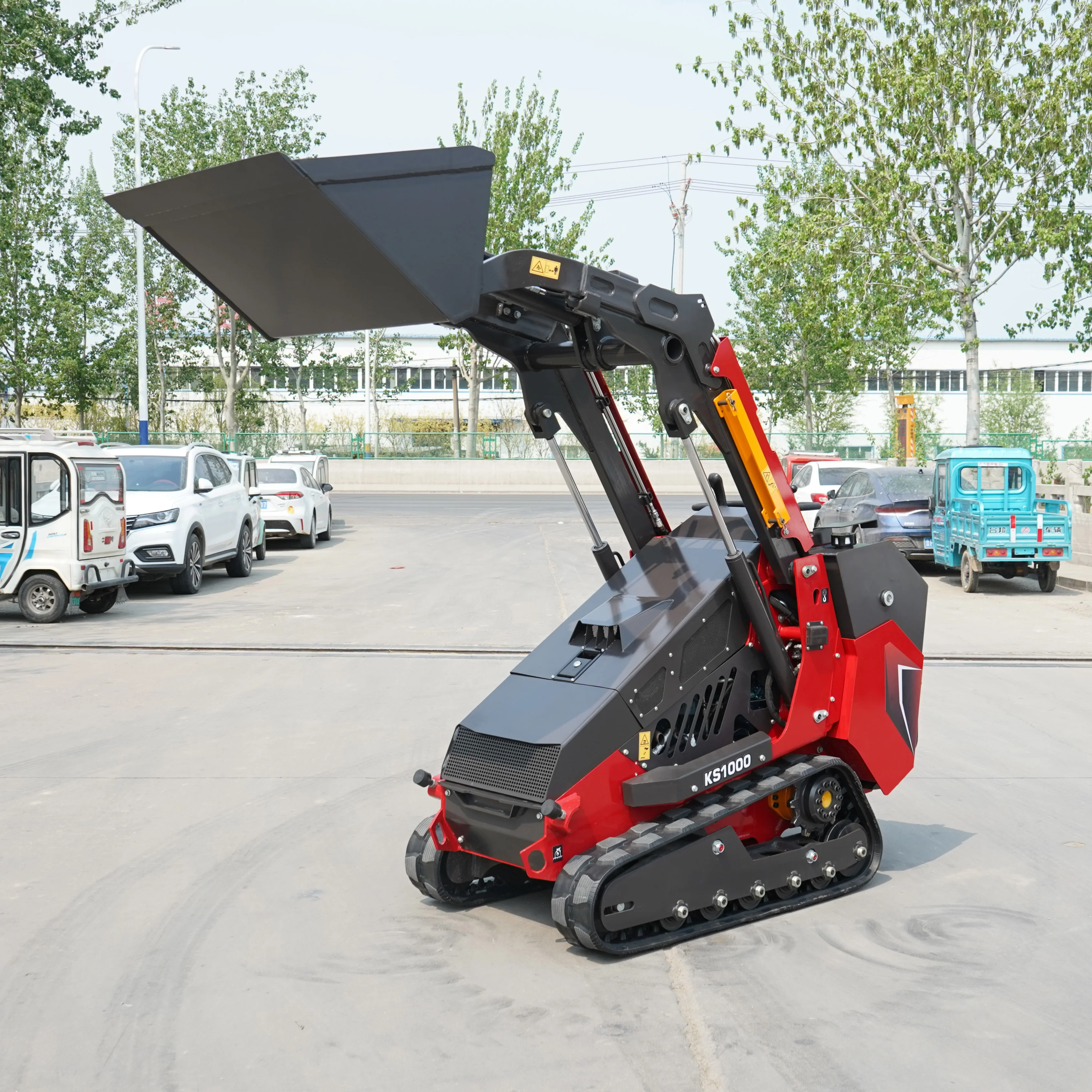 Mini Skid Steer Loader with Kubota Diesel Engine Track Drive 1.5 Ton Rated Load Bucket Pump Components for Crawler Movement