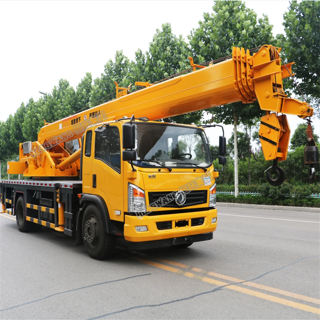 Гидравлические Грузовые Краны Стрелы 4x4,Цена - Buy Boom Hydraulic Truck  Cranes,Crane Truck,Truck Cranes Product on Alibaba.com