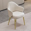 J chaise semi-courbée (remarques de couleur)