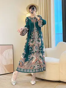 High-end Vintage Pleated Long Dress Manufacturer - Wholesale Chinese Round-neck Long-sleeved Loose Dress
