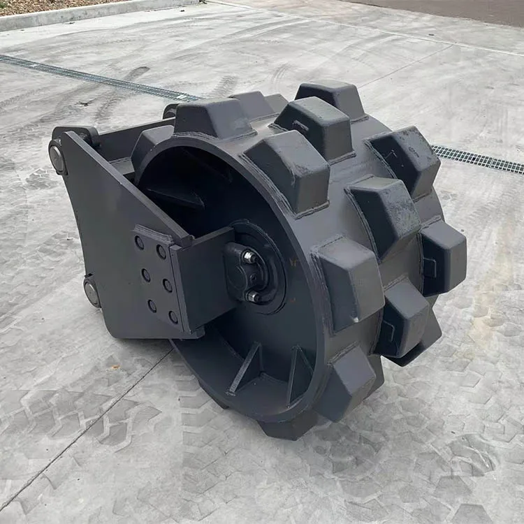 Reliable Quality Excavator Attachments Compactor Roller Soil Excavator Compaction Whee for Sale