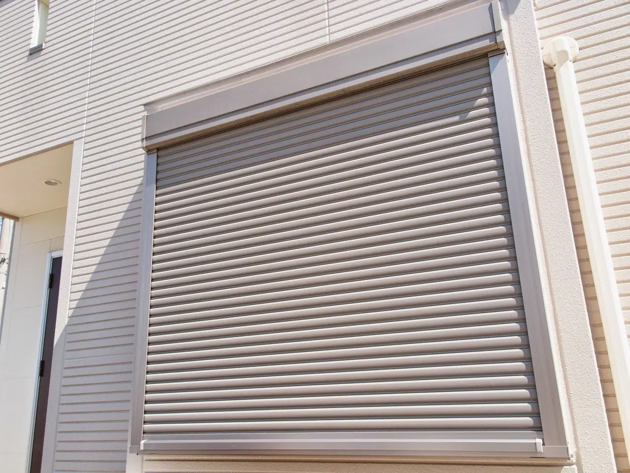 TOMA Aluminium Roller Shutter Window with Fashionable Design Aluminum Sliding Window Roller windows and Doors Aluminum Alloy