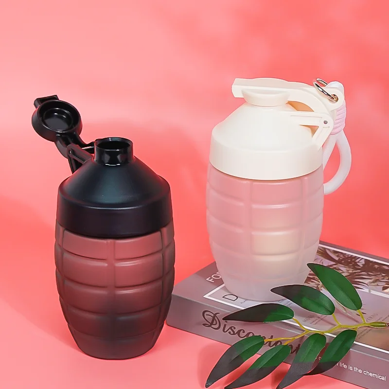 Poignée robuste pour bouteille d'eau - Corde de transport polyvalente avec anneau de suspension - Porte-bouteille d'eau multifonction - Corde de transport de tasse - Vert et noir Poignée robuste pour bouteille d'eau - Corde de transport polyvalente avec anneau de suspension - Porte-bouteille d'eau multifonction - Corde de transport de tasse - Vert et noir