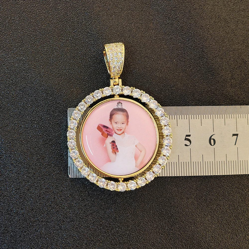 Custom Rotatable Round Gold Iced Out Pendants Hip Hop Necklace Sublimation Photo Locket Picture Pendant with Rope Chain